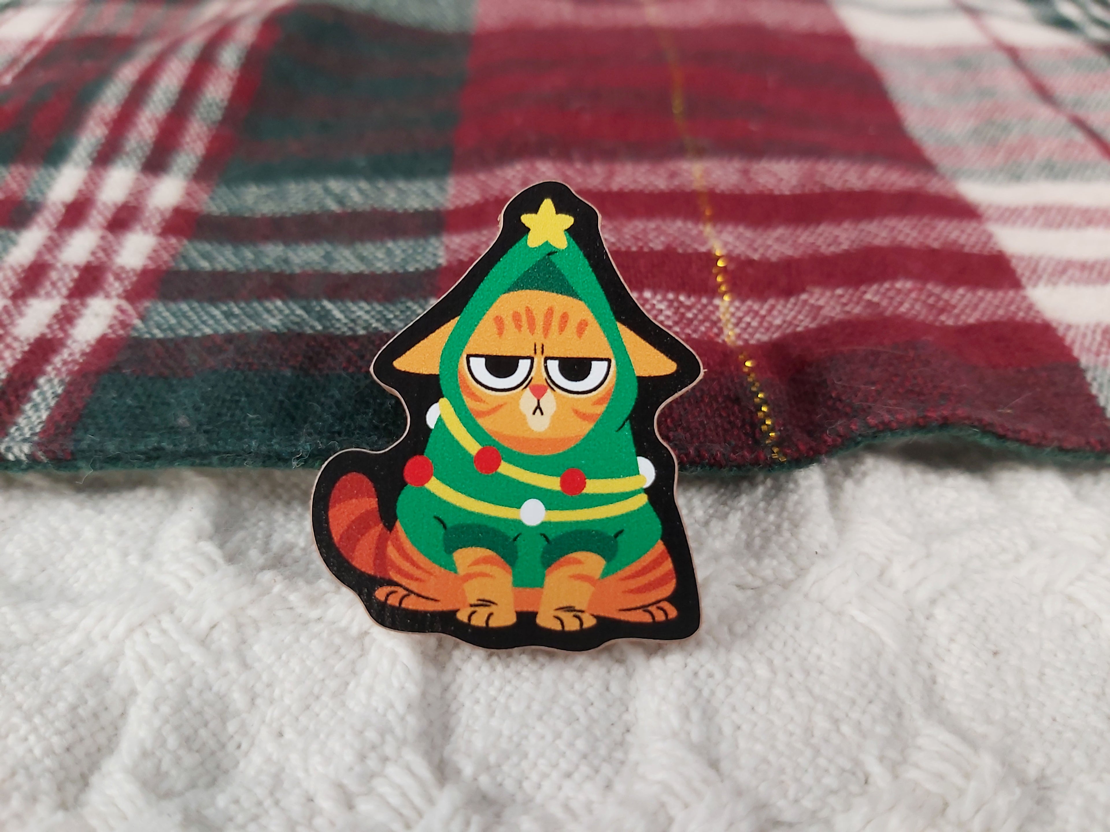 Christmas Tree Kitty 1.5x1.5 Wooden Pin