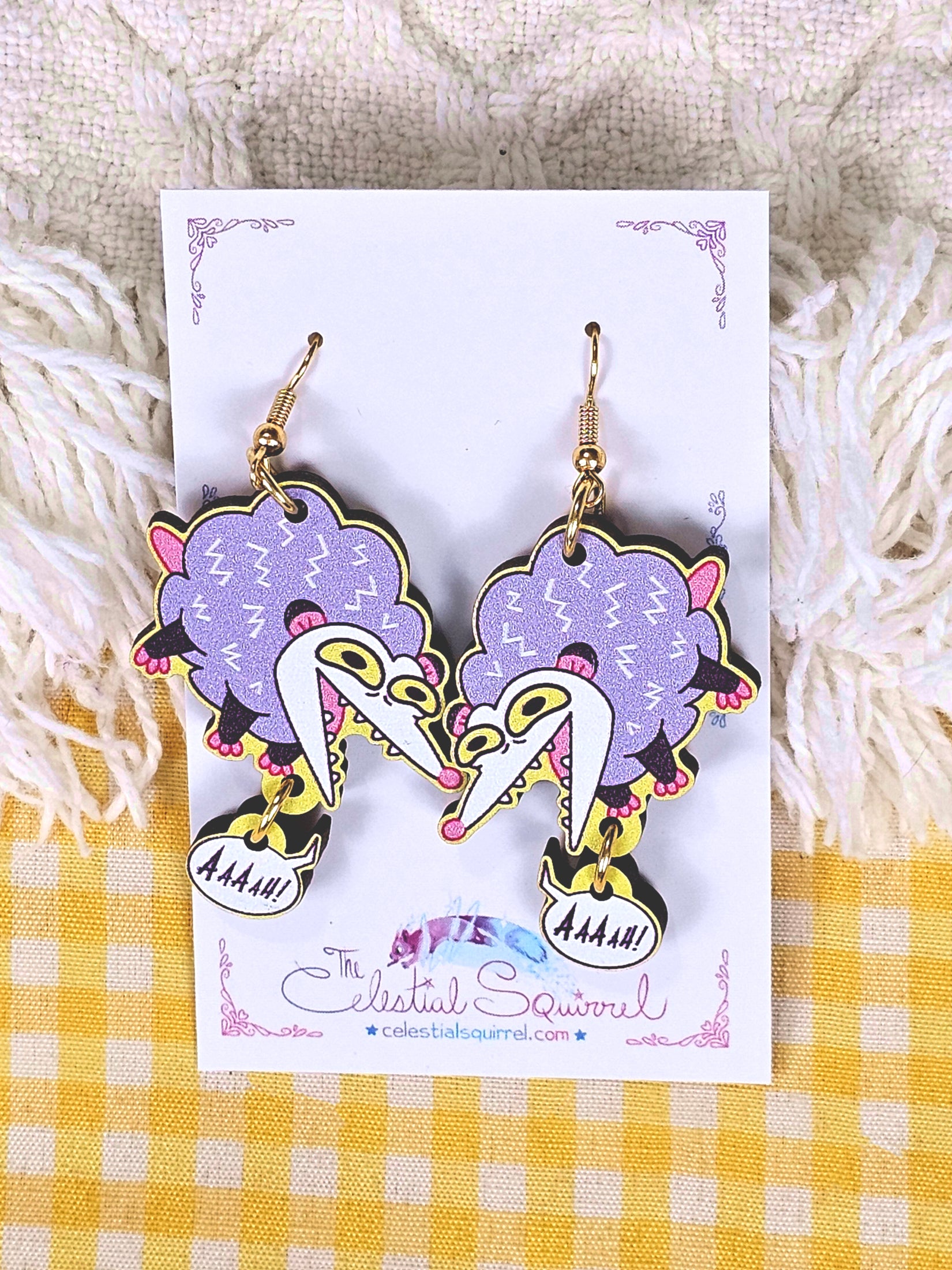 Screaming Opossum Dangle Earrings - Retro 90s Style - Wood